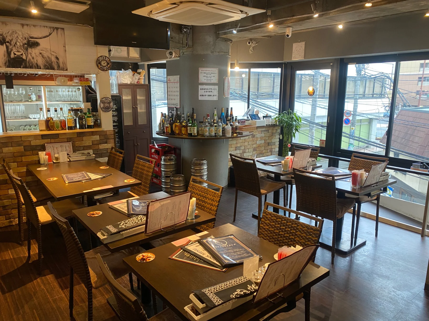 店内全景